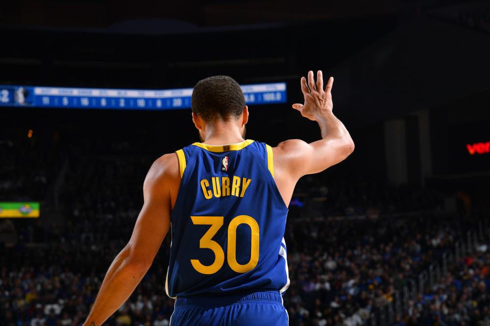 后场突破受 后场突破受