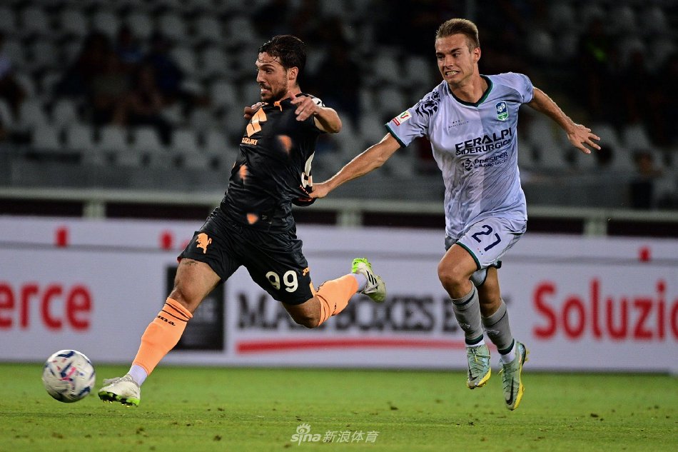 约克雷斯在 约克雷斯在