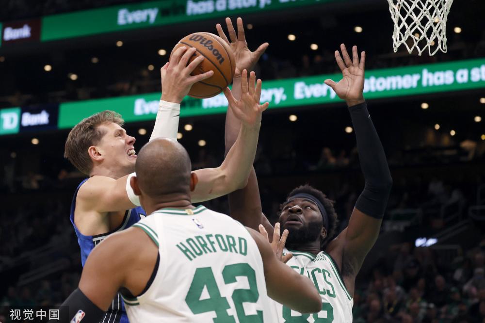 在与萨巴伦 在与萨巴伦